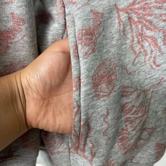 Johnny Was Women's Grey Nautical 3/4 Sleeve Floral Sweatshirt Size Small - Picture 10 of 10